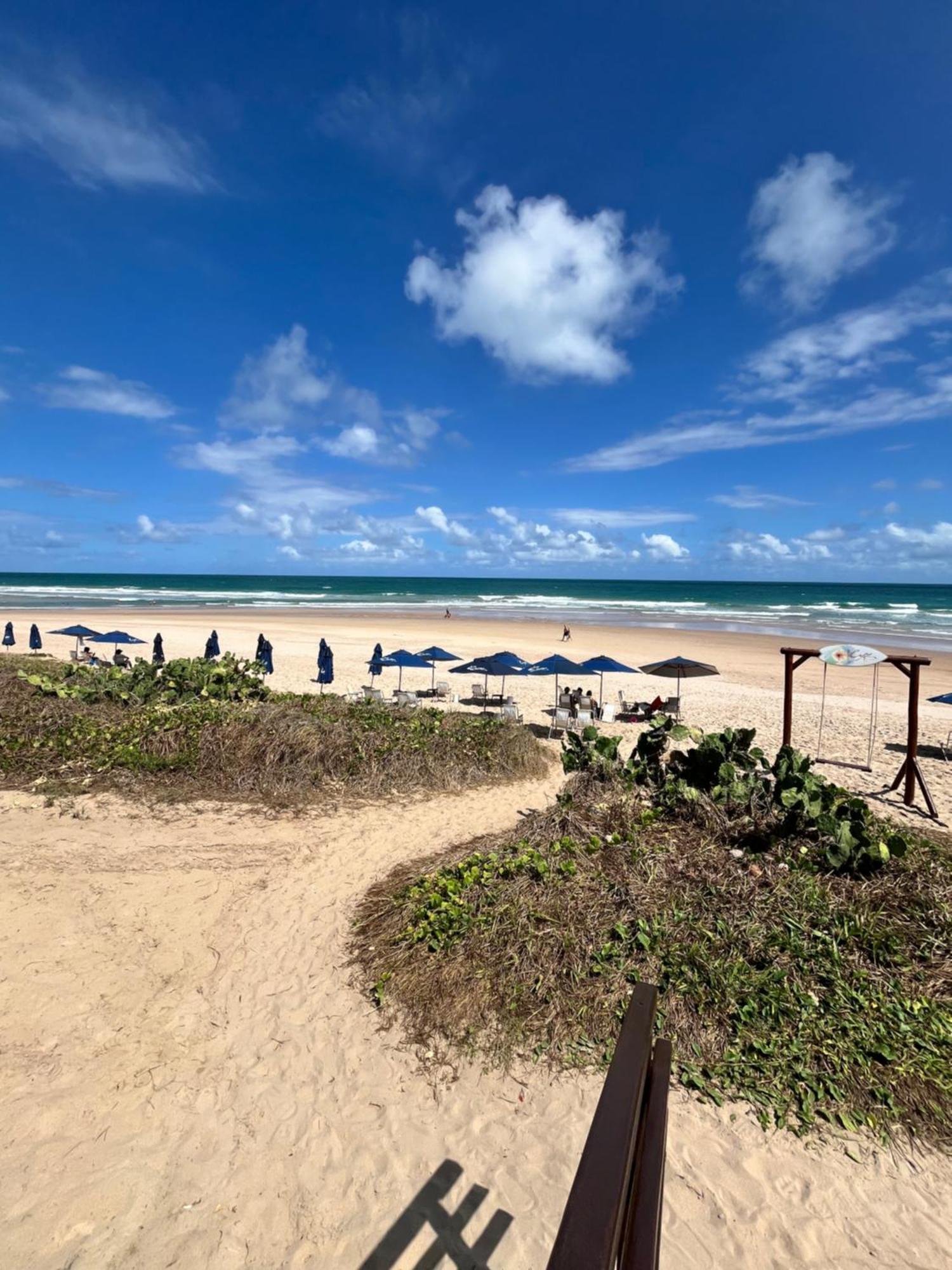 Resort Beira Mar Em Porto De Galinhas - Cupe Beach Living Exterior photo